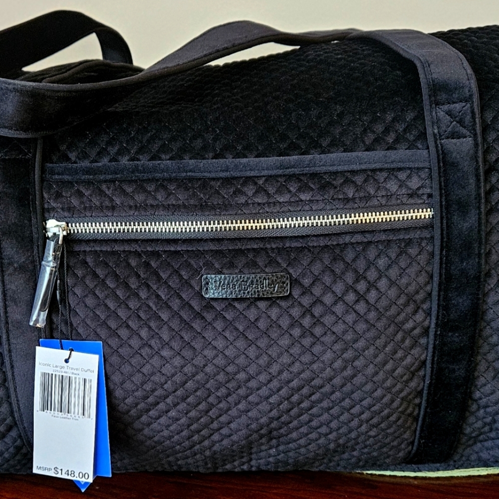 VERA BRADLEY  Black velvet quilted double bag